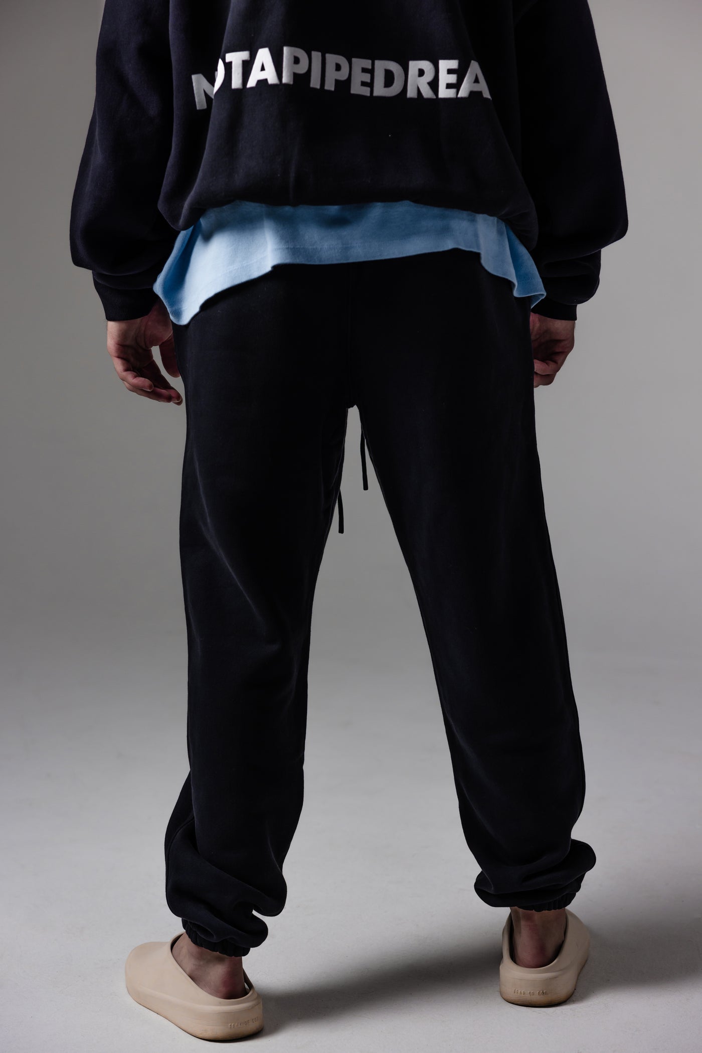 TOUR Fleece Cuffed Sweatpants [BLACKTOP]